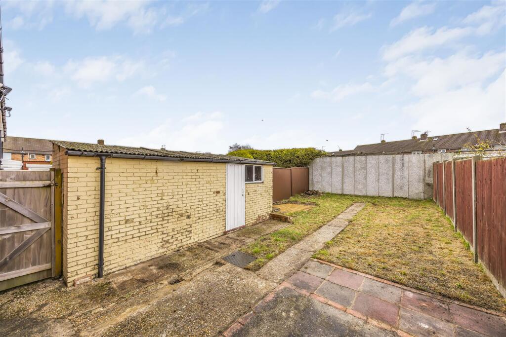37 Redbridge Grove, Bedhampton-PorticoMarketing-Ne