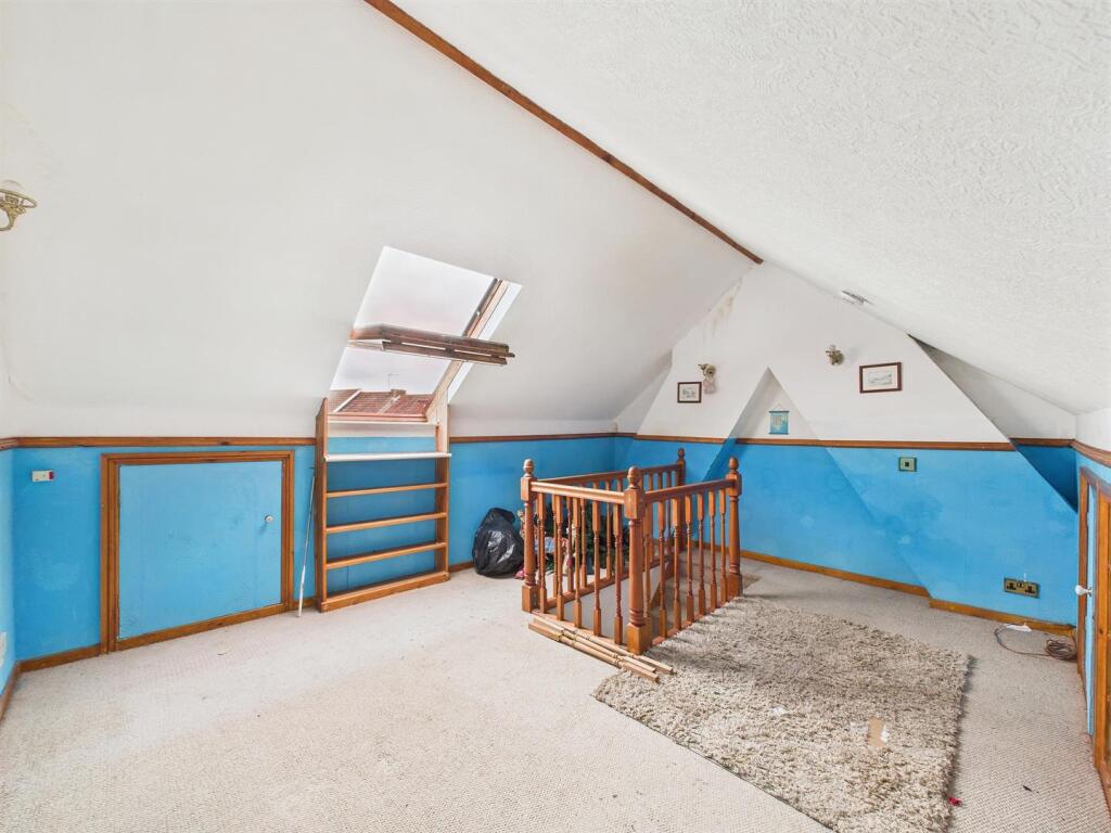 17 - Maldowers Lane.jpg