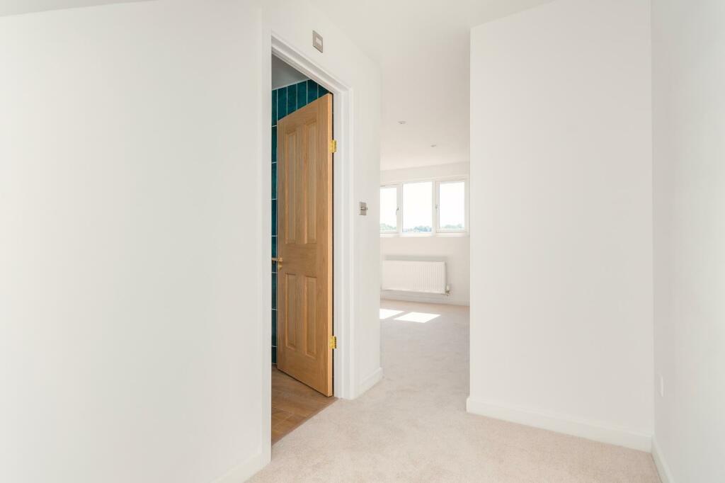 6A2RBR - Office Space A.jpg