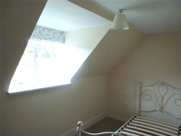Sinigle Bedroom