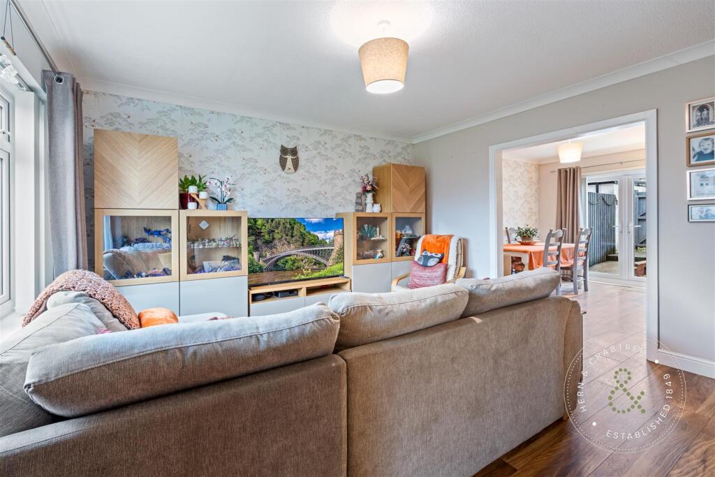 Bryn Pinwydden, Hern Crabtree (11).jpg