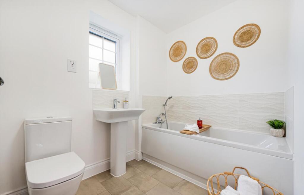 Croston_Internal_Bathroom.jpg