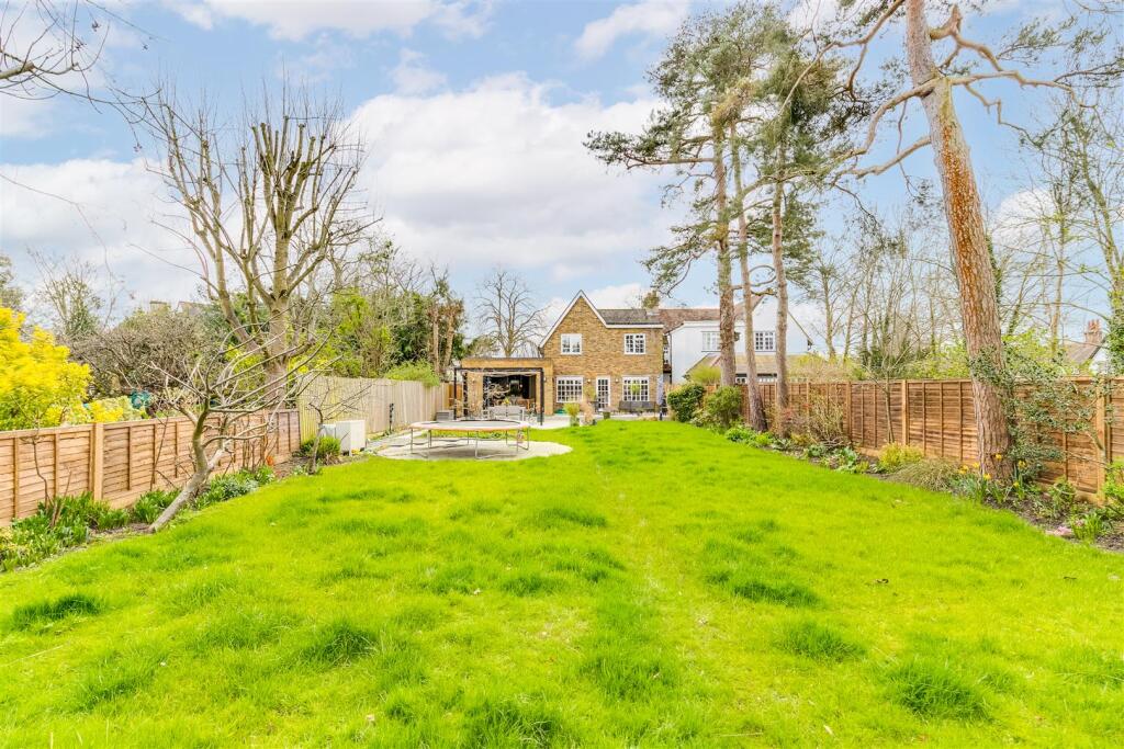 Eastholm Green 9-49.jpg