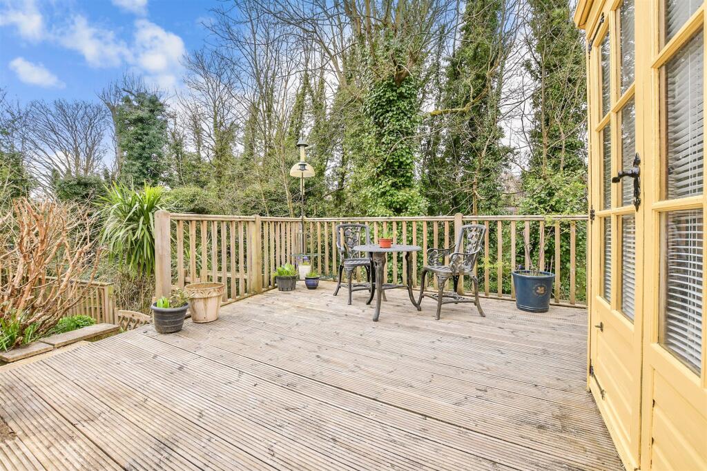 Patio / Decking