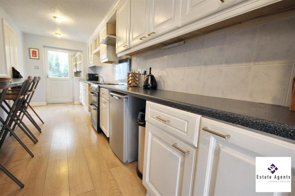 Breakfasting Kitchen