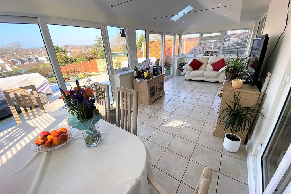 Family/Sun Room
