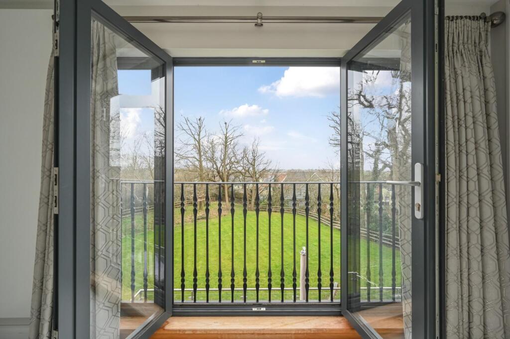 4 appletree close rh15 (22).jpg