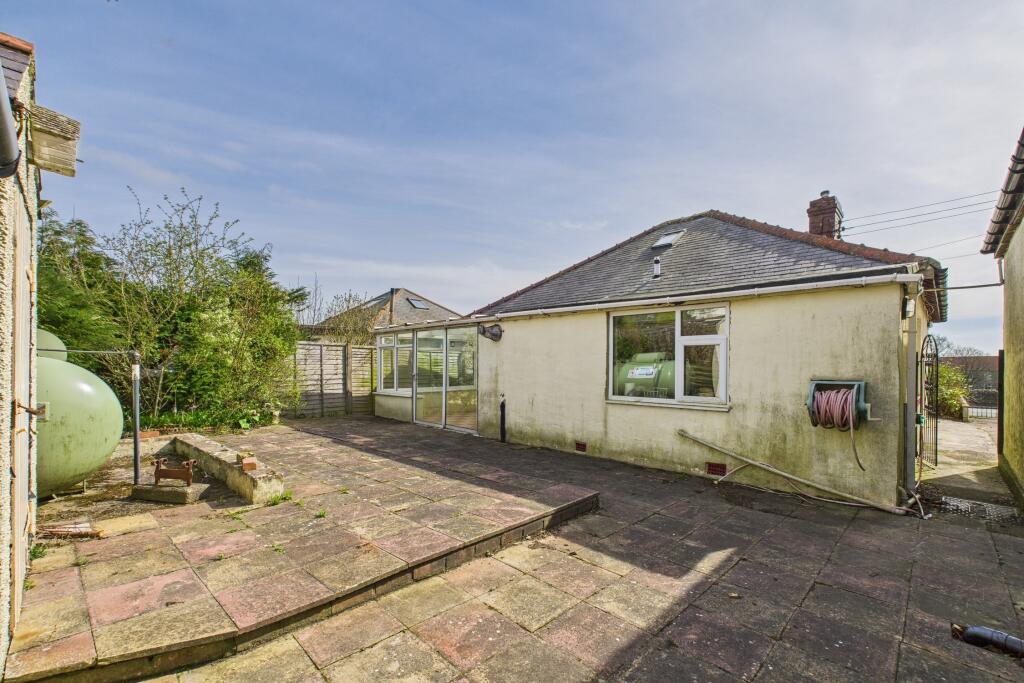 CAM04201G0-PR0066-STILL018