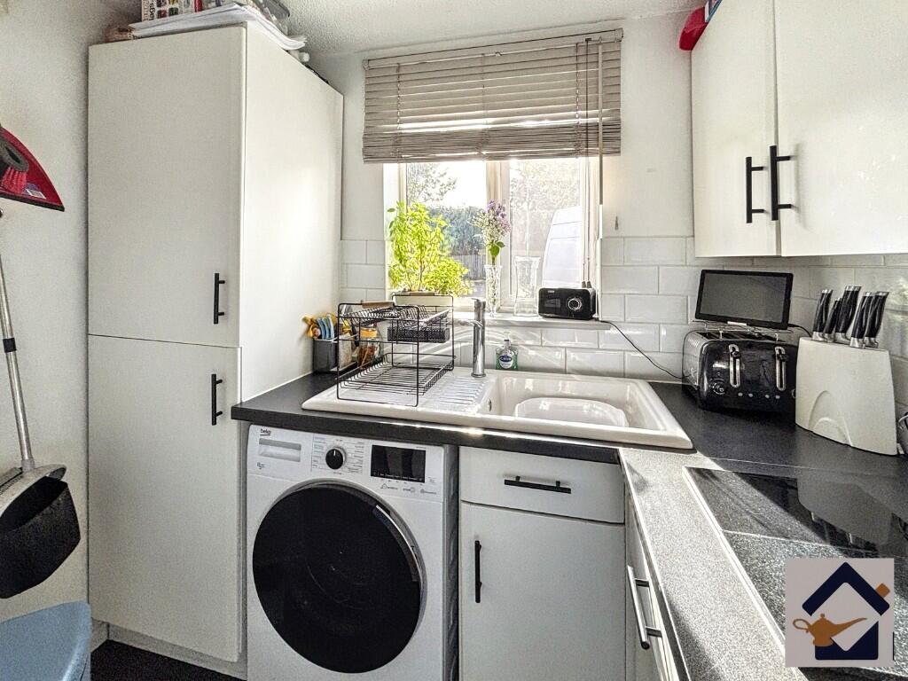 Leary Crescent, Newport Pagnell, Buckinghamshire, MK16