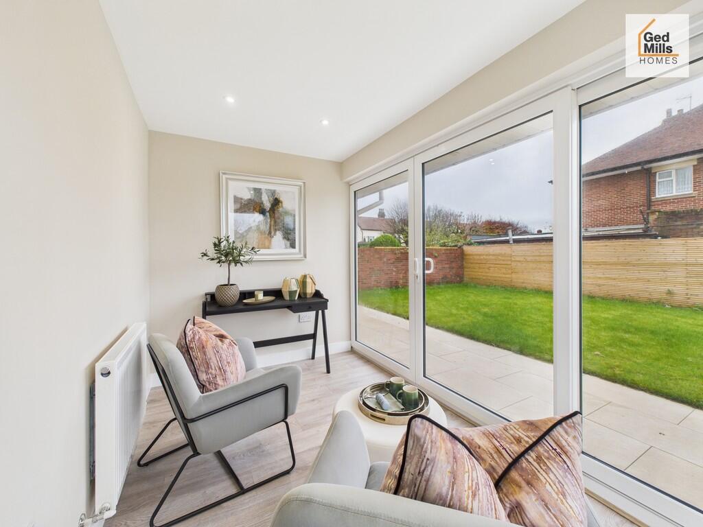 CAM04261G0-PR0117...