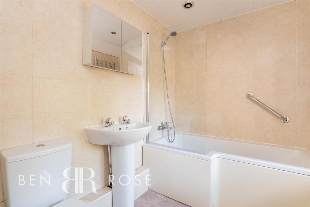 Master Bedroom Ensuite