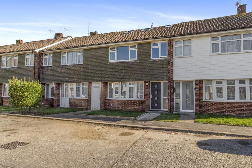 Pilgrims Close, 12-038 copy.JPG