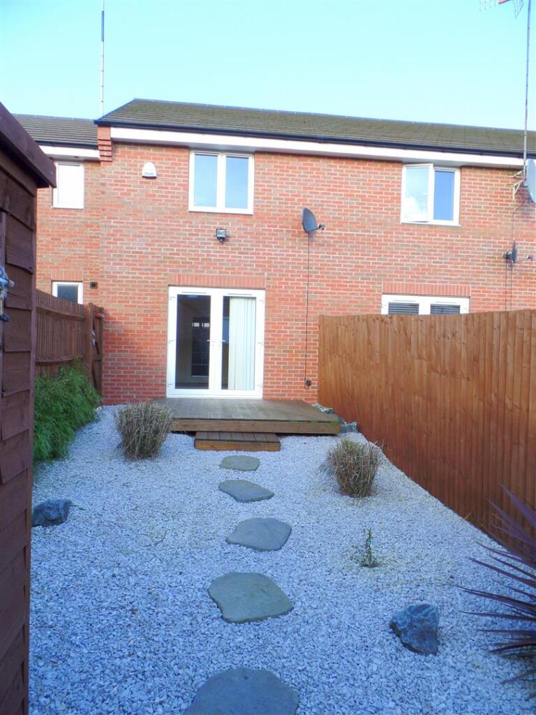 Border Court, Stoke - Garden
