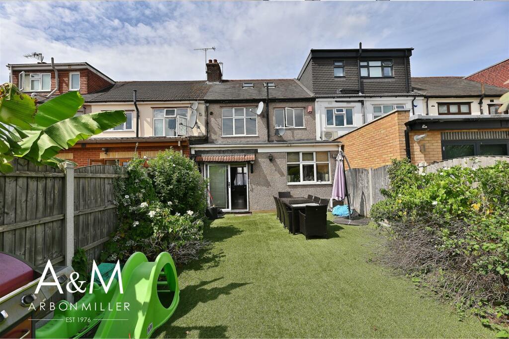 REAR EXTENSION