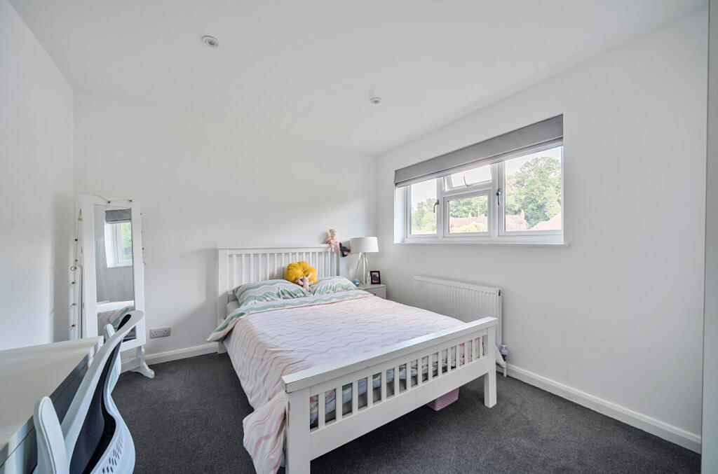 1344696-15-68bad1...