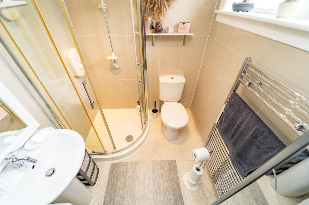 Living Level Shower Room