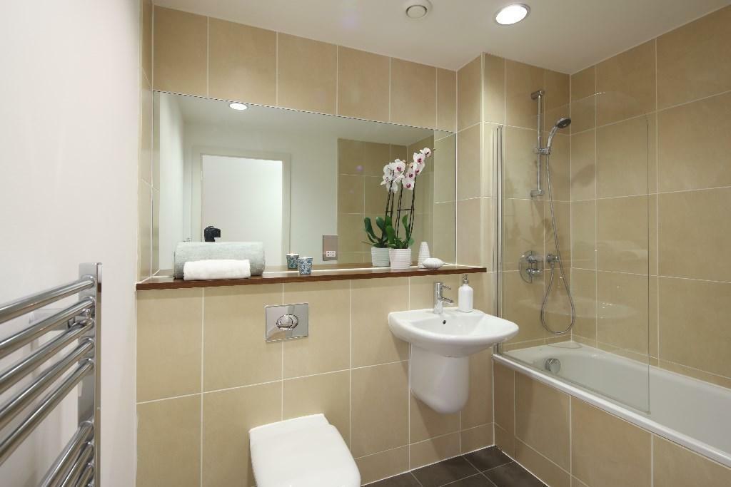 Show Bathroom 
