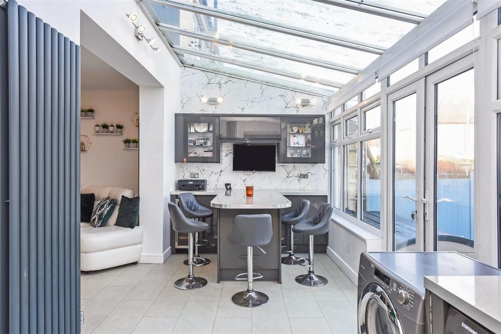 Conservatory.jpg