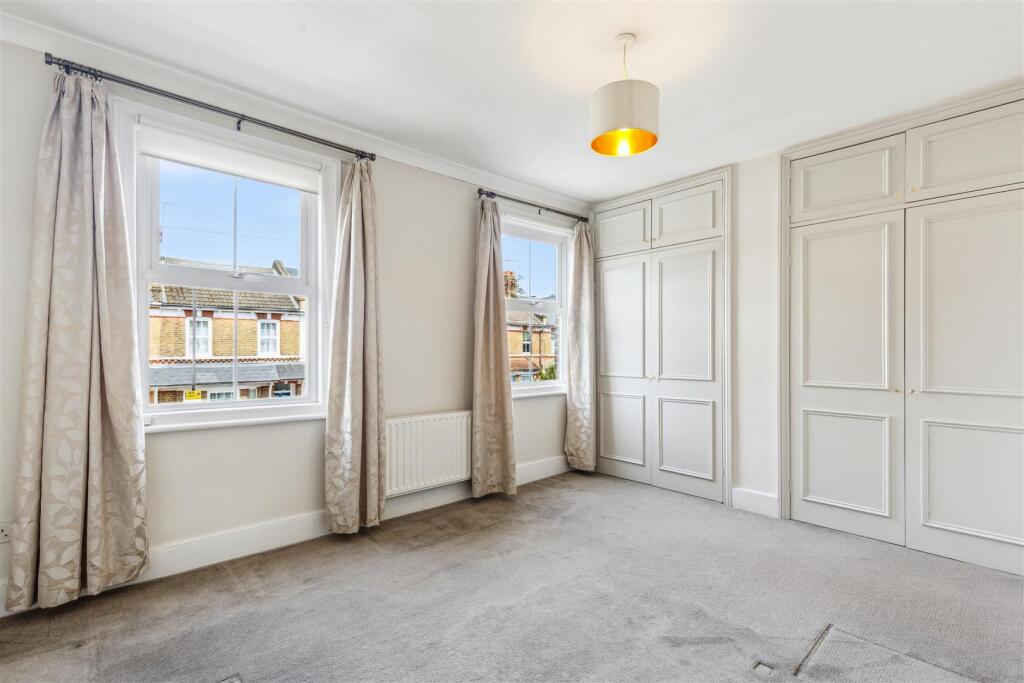 Glebe Street, W4 - FOR SALE