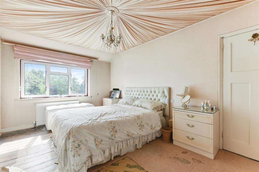 COPSE EDGE, 22- (18).jpg