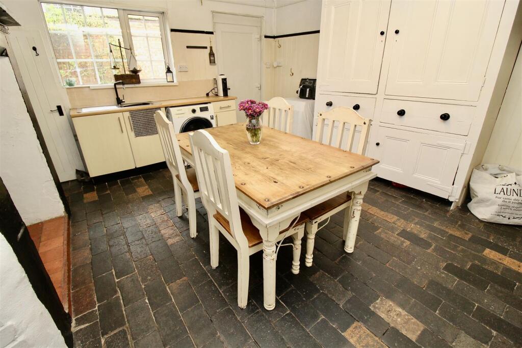 Secondary Kitchen (self contained annex)