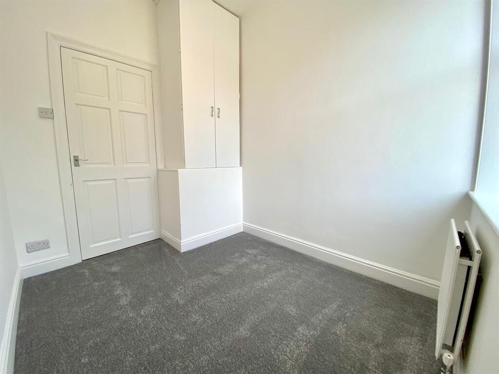Bramleys Estate Agents - Cowcliffe Hill Road - Hud