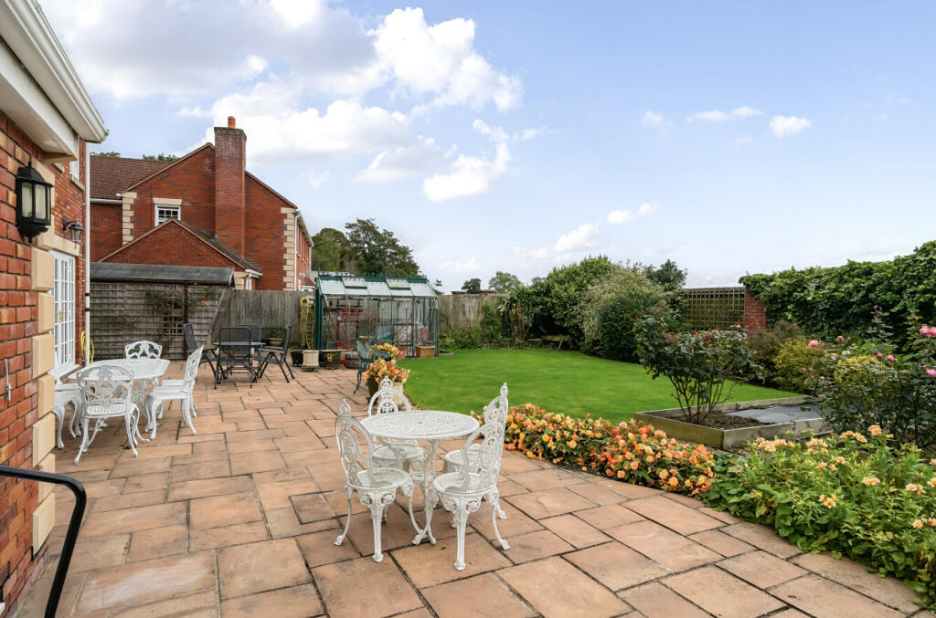 66fe56bee2c6f-l-1194352 (11)