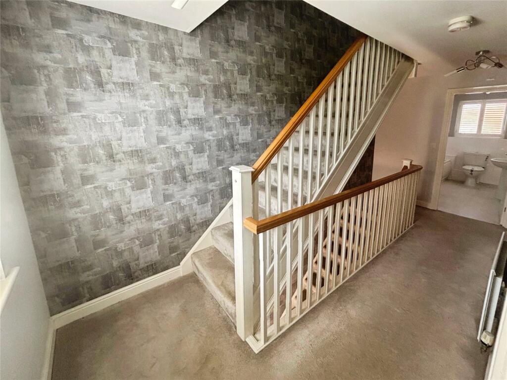 1st Floor Landing