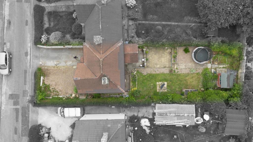 19 Lynholmes Rise - Drone-101.jpg