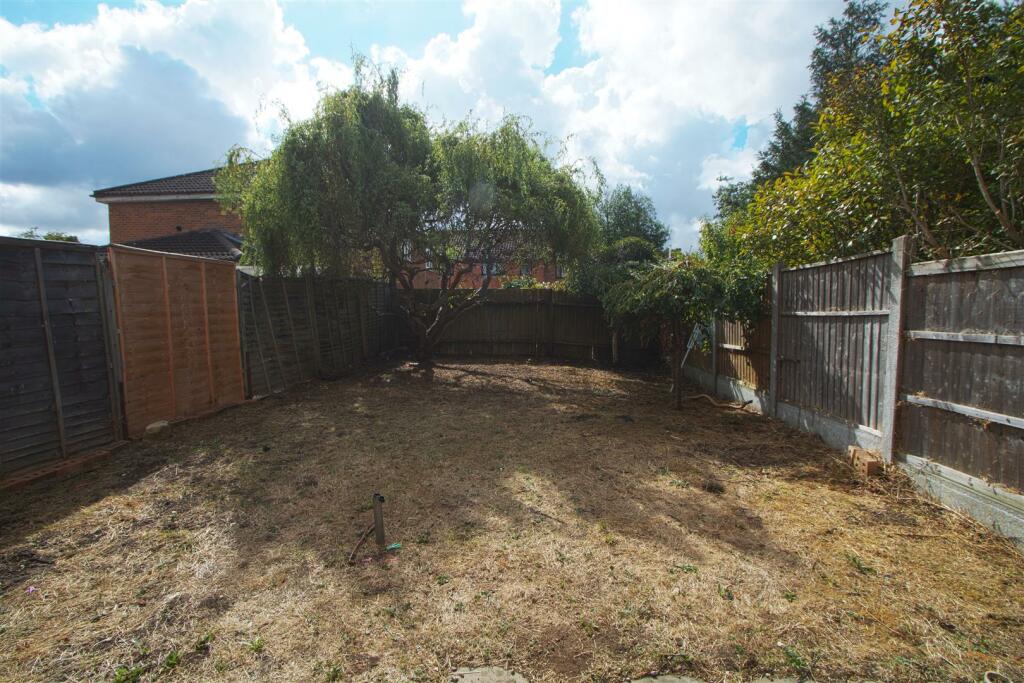 GARDEN1.jpg