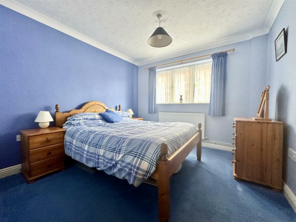Bedroom3.jpg