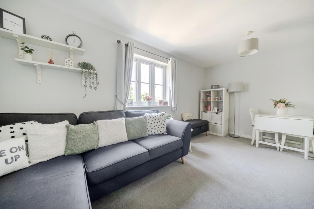 1340270-8-689b466cb3c2e