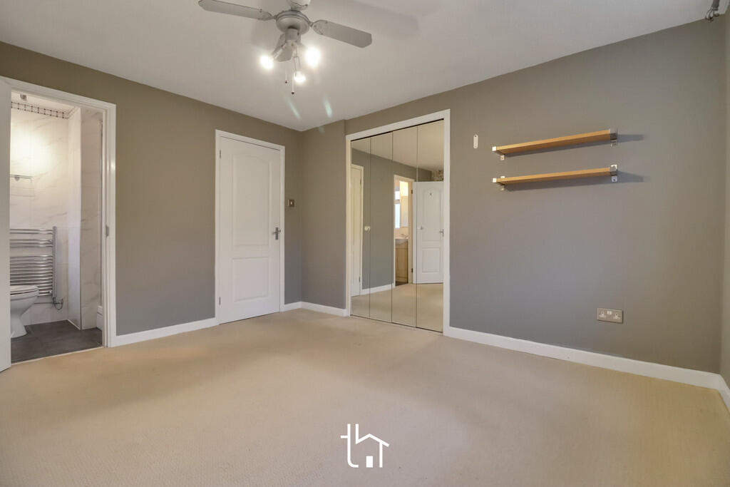 Master Bedroom to...