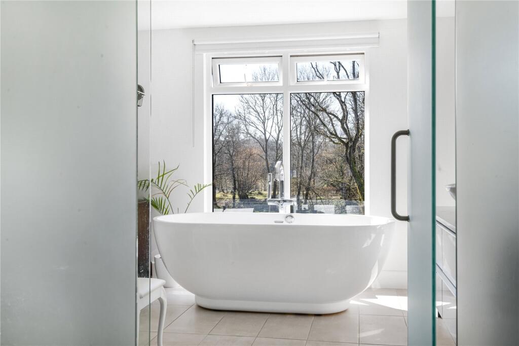 Bedroom One En Suite