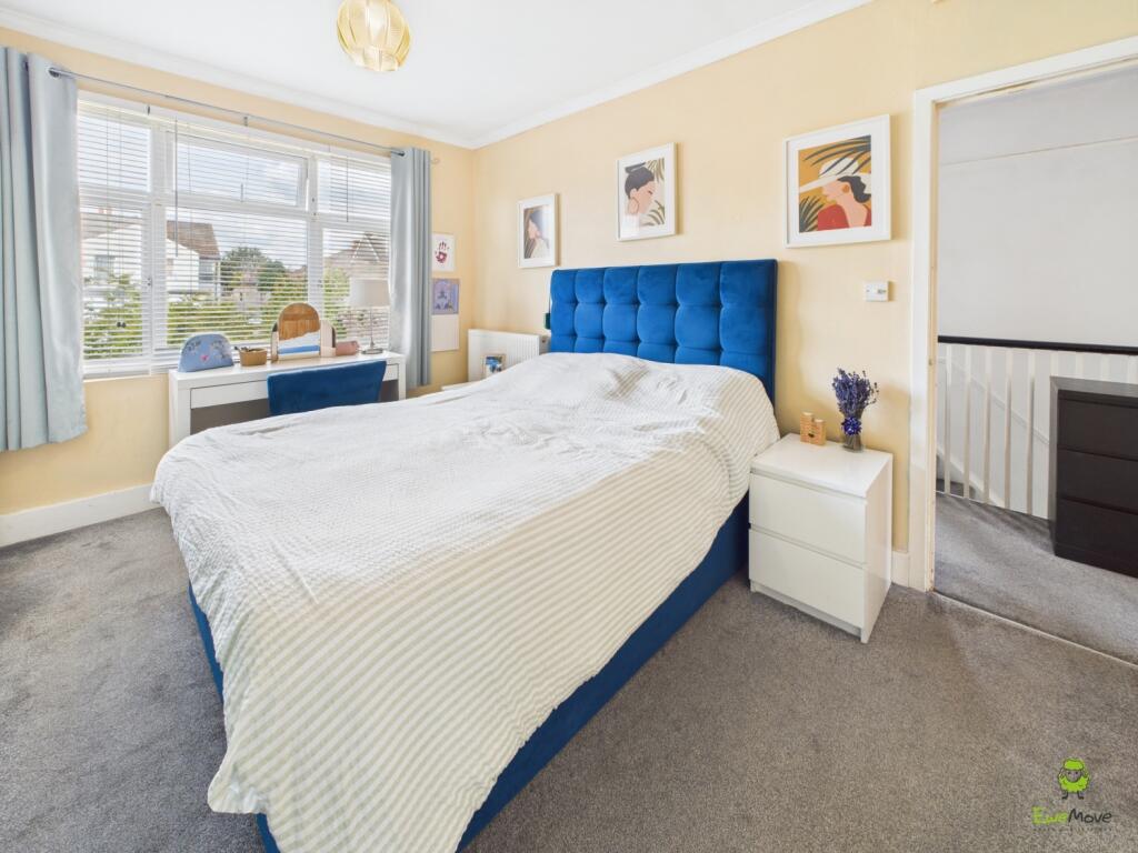 Clinton Crawford 3 bedroom Semi Detached home clos