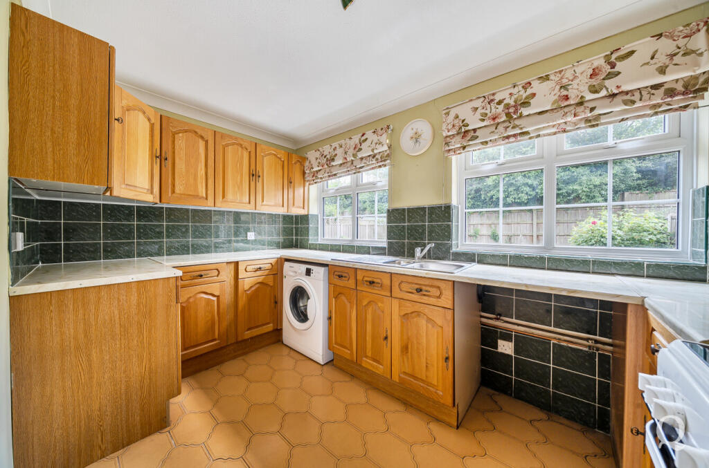 9705037b-2c59-436...