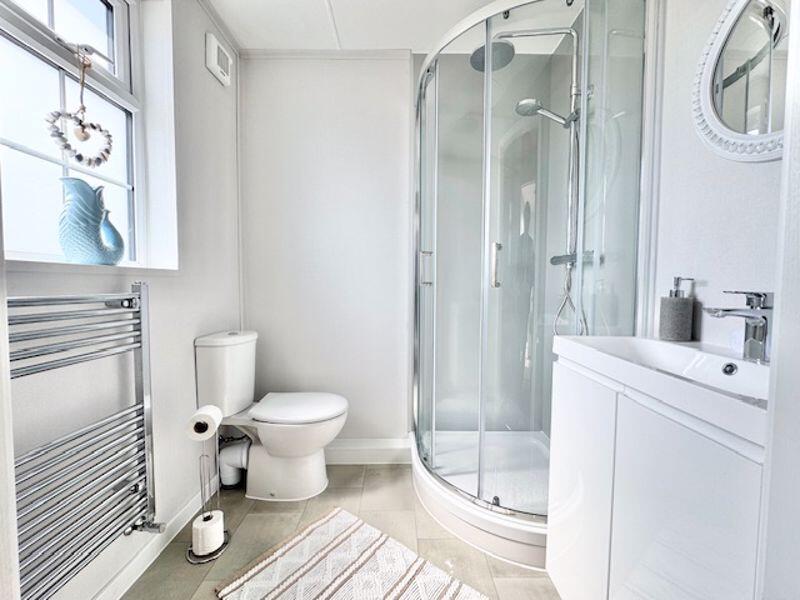 En suite shower room