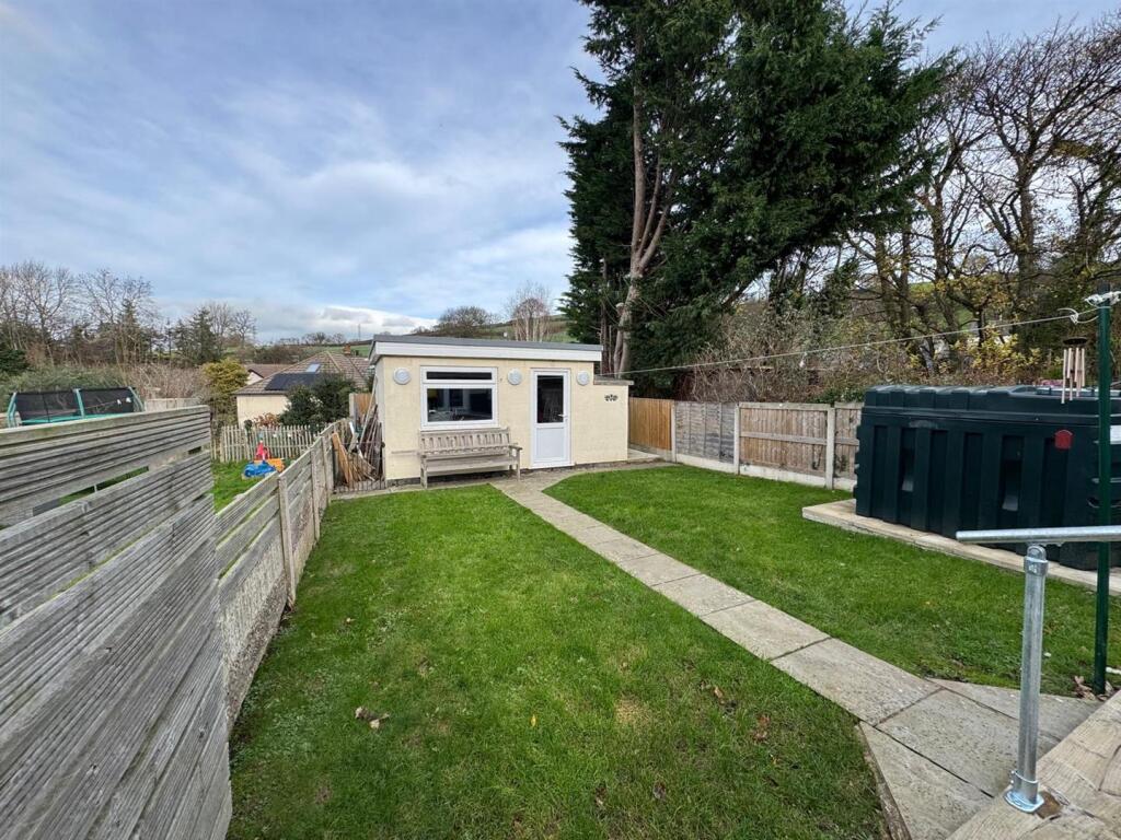 PHOTO-2025-12-11-18-39-23 (3).jpg