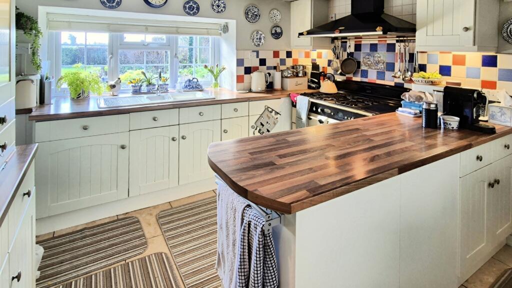 e951fab4-Designer 20 2812 29.png