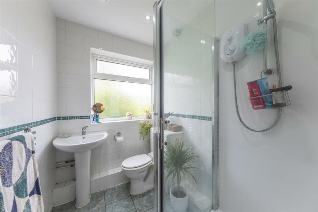 5 Moorlands Avenue-011.jpg