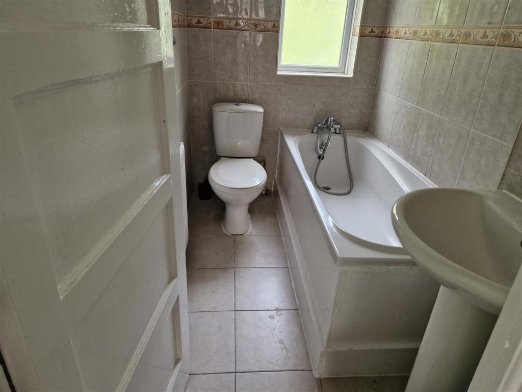 PIC 3.jpg