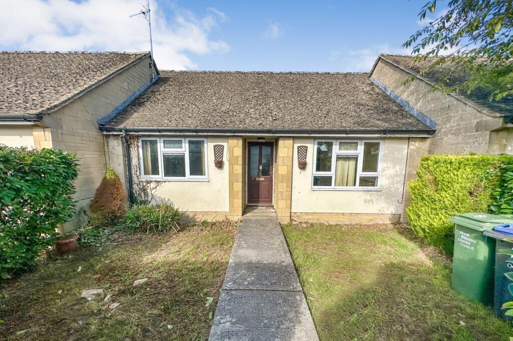 8 Harris Road, Ashton Keynes, Wiltshire, SN6 6PQ