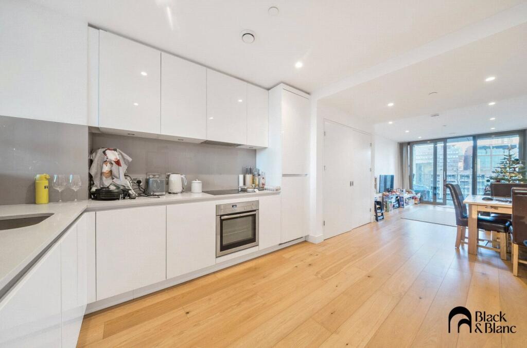 Kitchen/Reception