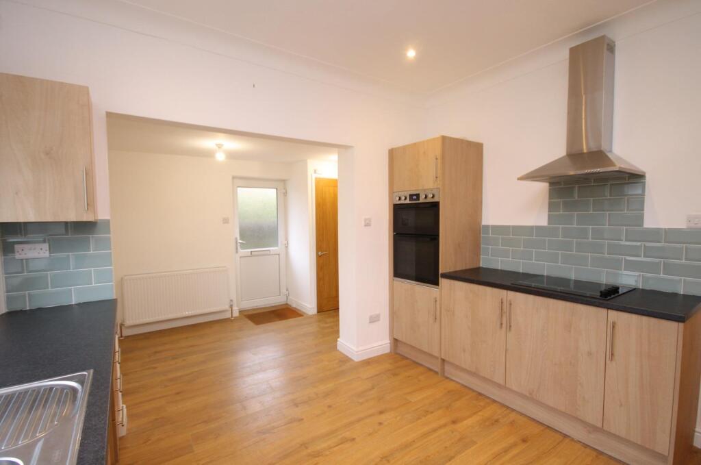 Dining kitchen