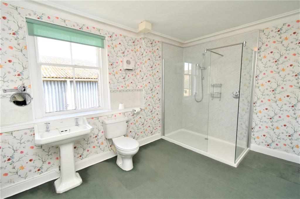 Family Shower Room