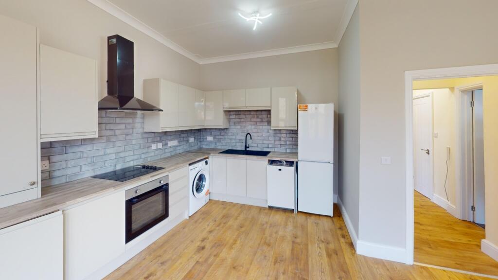 Flat-2-72-Mapperley-Road-Kitchen