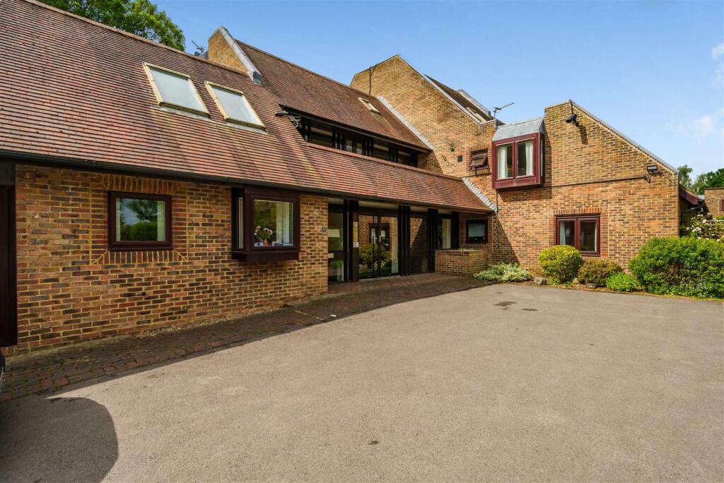 Emden House.jpg