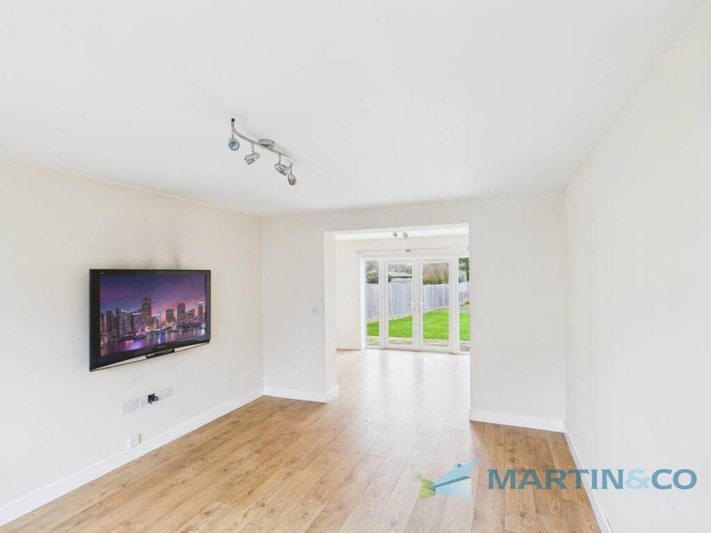 CAM02145G0-PR0080...