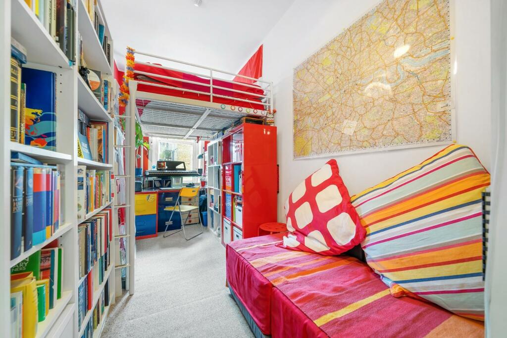 Bedroom 2.jpg