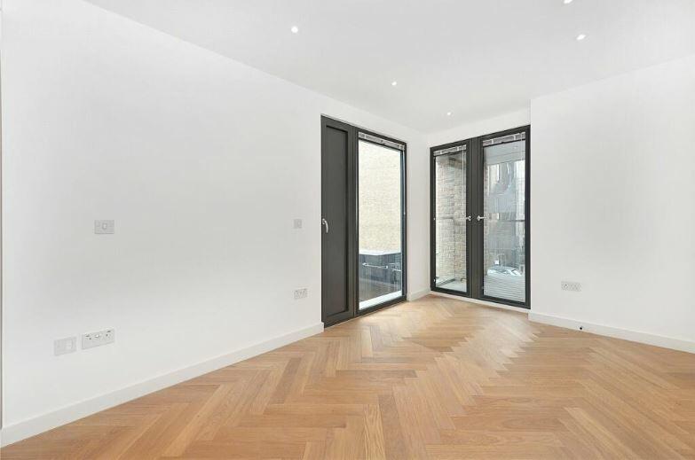 5. Bedroom.JPG